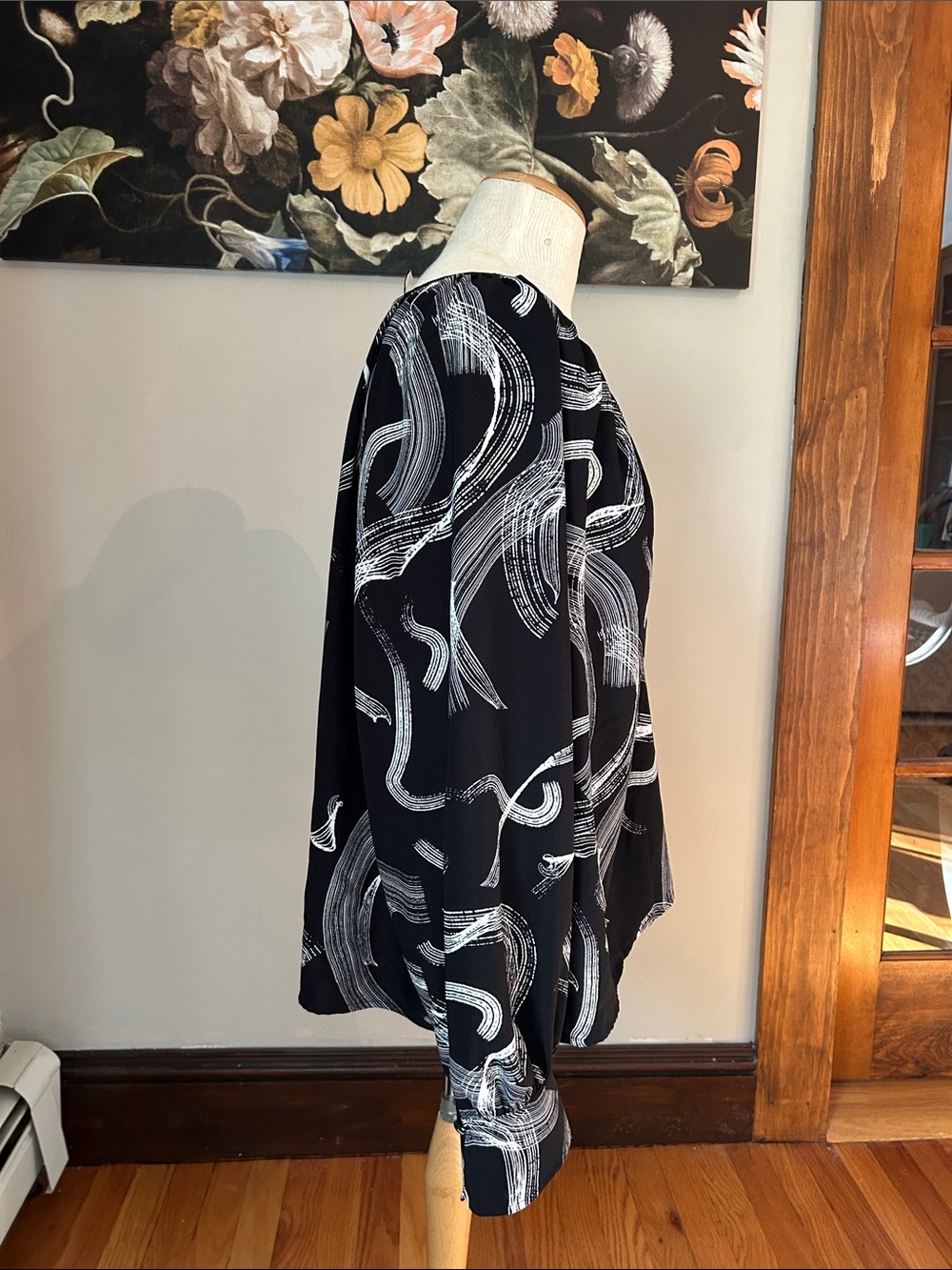 Nine West Black V Neck Blouse with White Abstract Swirl Print - Picture 2 of 6
